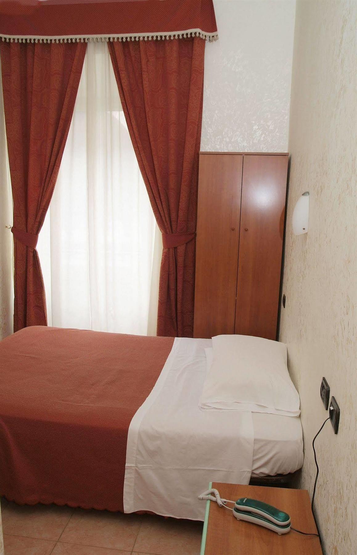 Hotel Luciani Róma Kültér fotó
